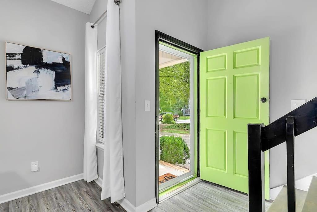 Good Karma Rentals - Renovated Ksu House Next To Interstate 75 Quiet Nhood Tm Kennesaw Eksteriør billede