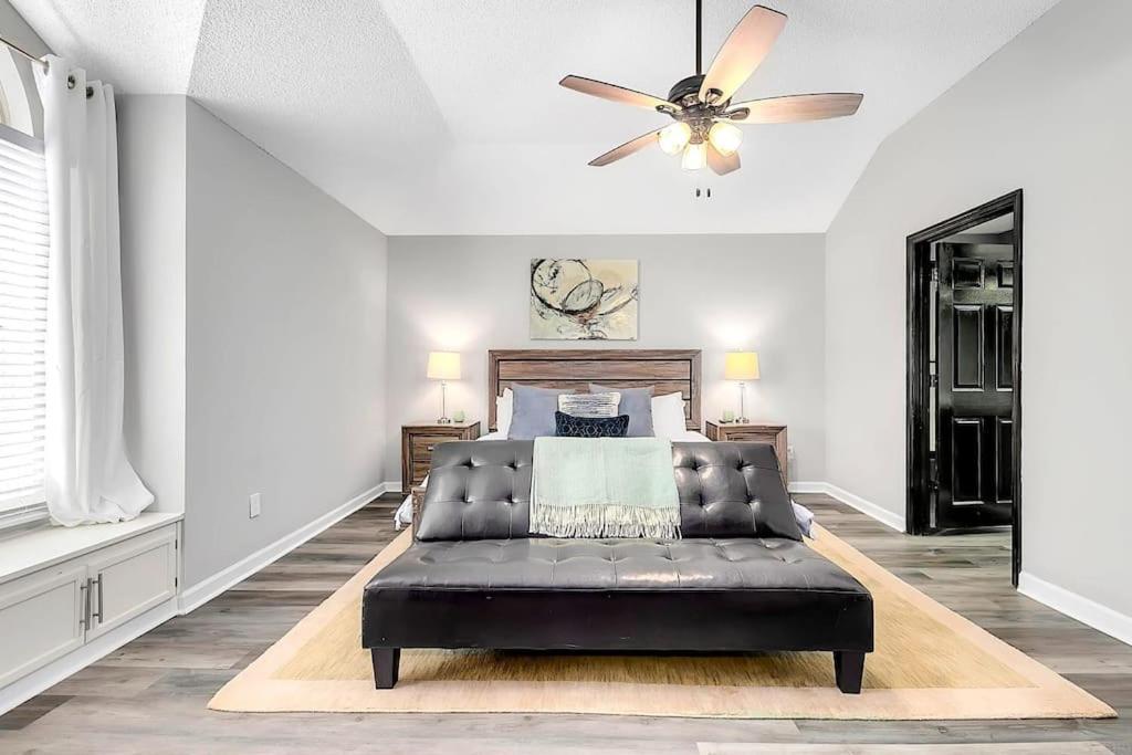 Good Karma Rentals - Renovated Ksu House Next To Interstate 75 Quiet Nhood Tm Kennesaw Eksteriør billede